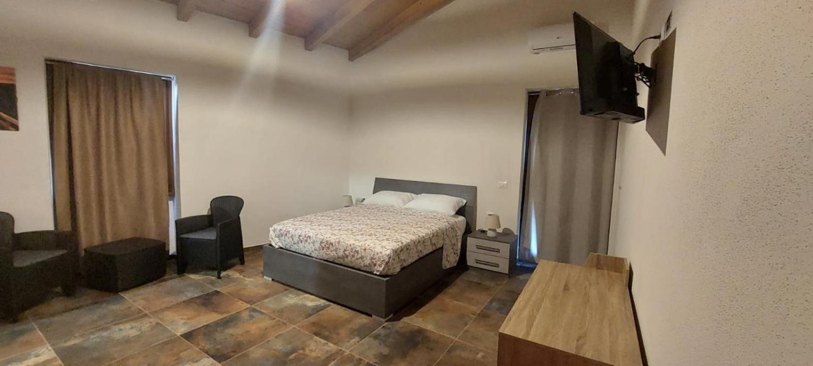 Affittacamere Arrogante Di Simona - Ploaghe Dış mekan fotoğraf